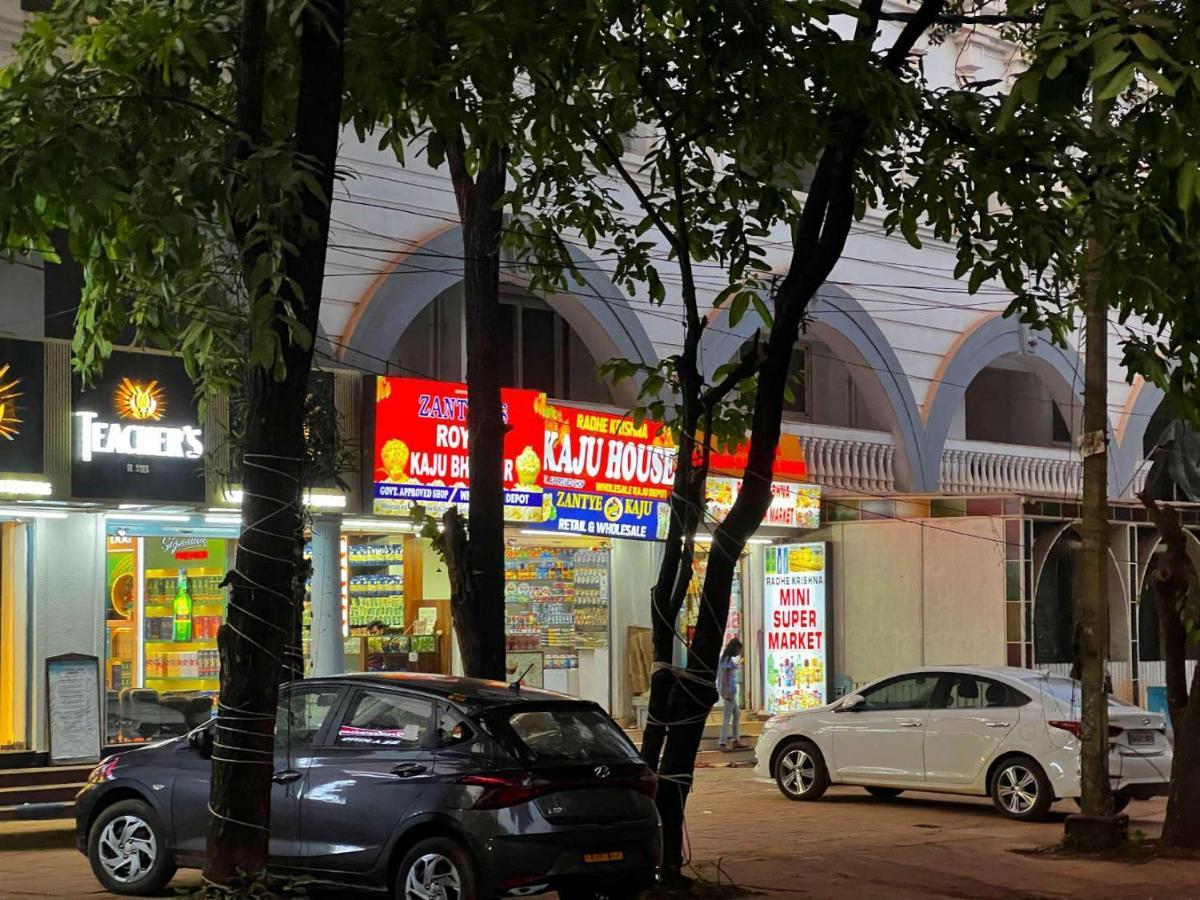Luxurious Nirvana Apartments 바가토르 외부 사진