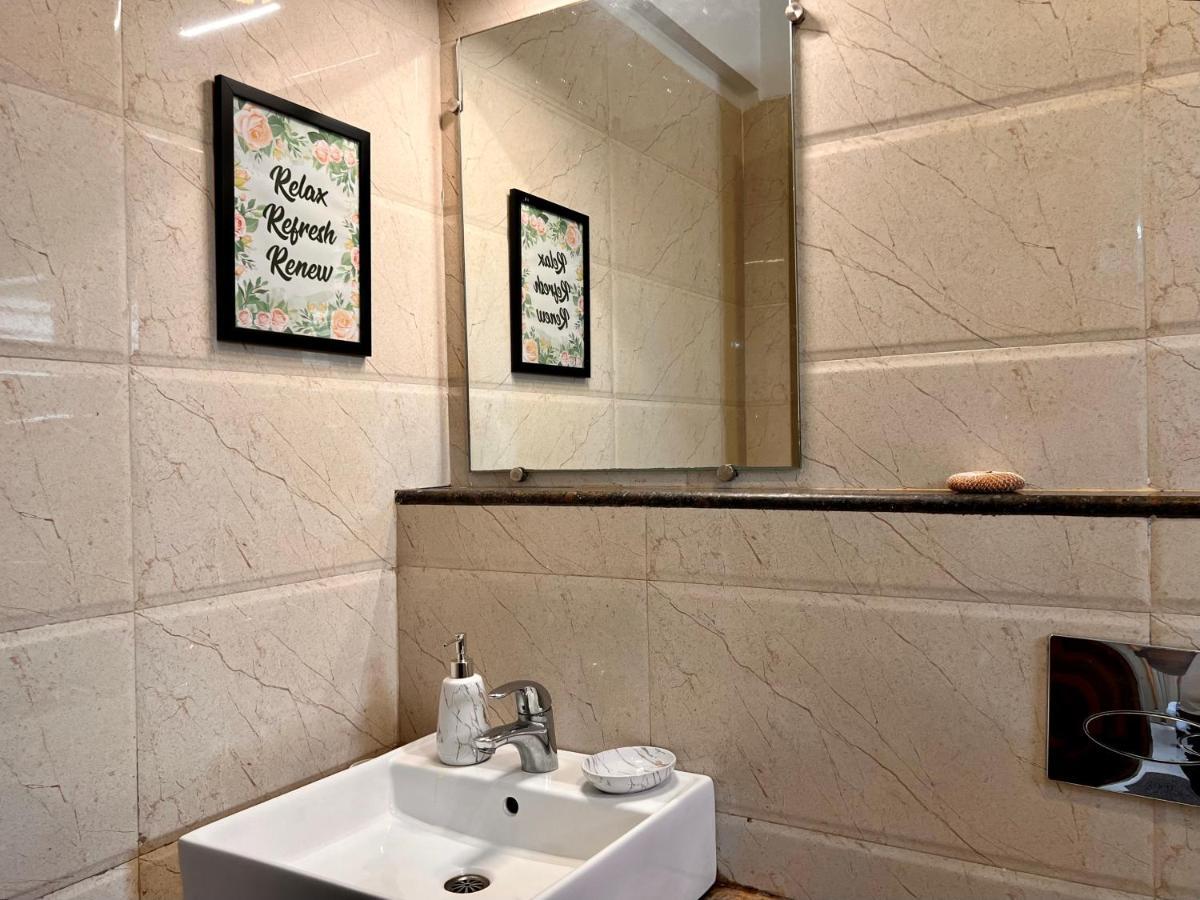 Luxurious Nirvana Apartments 바가토르 외부 사진