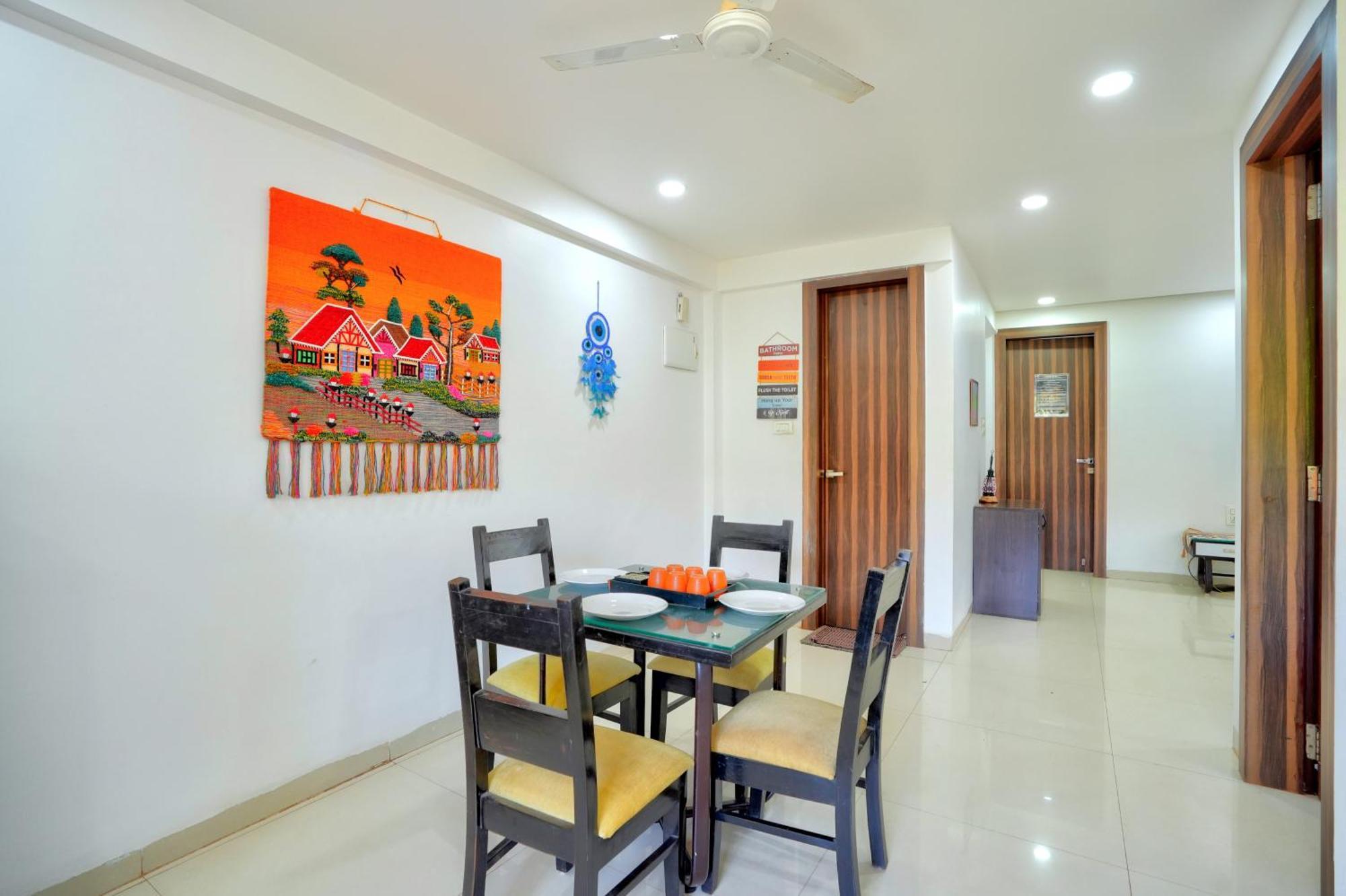 Luxurious Nirvana Apartments 바가토르 외부 사진